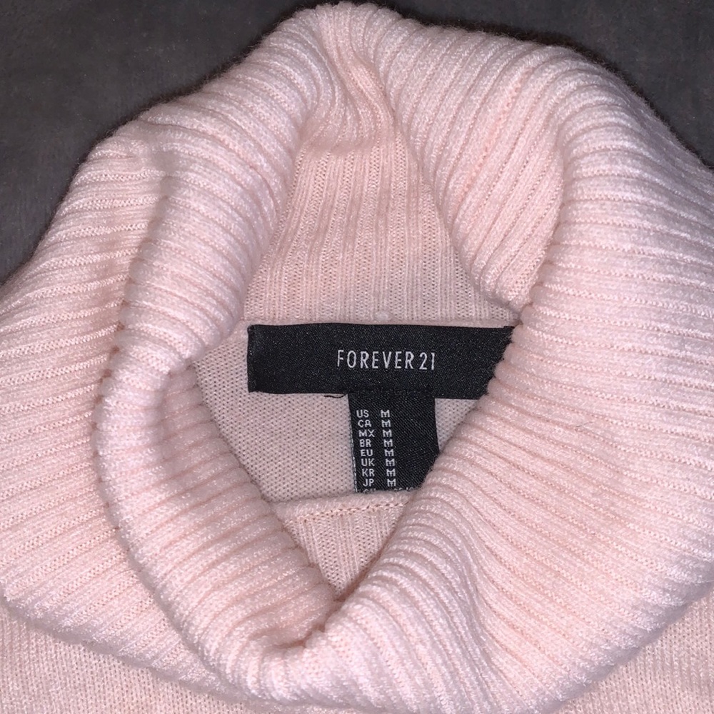 Pink sweater dress - Picture 2 of 3